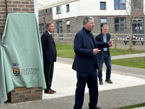 holyport opening 008